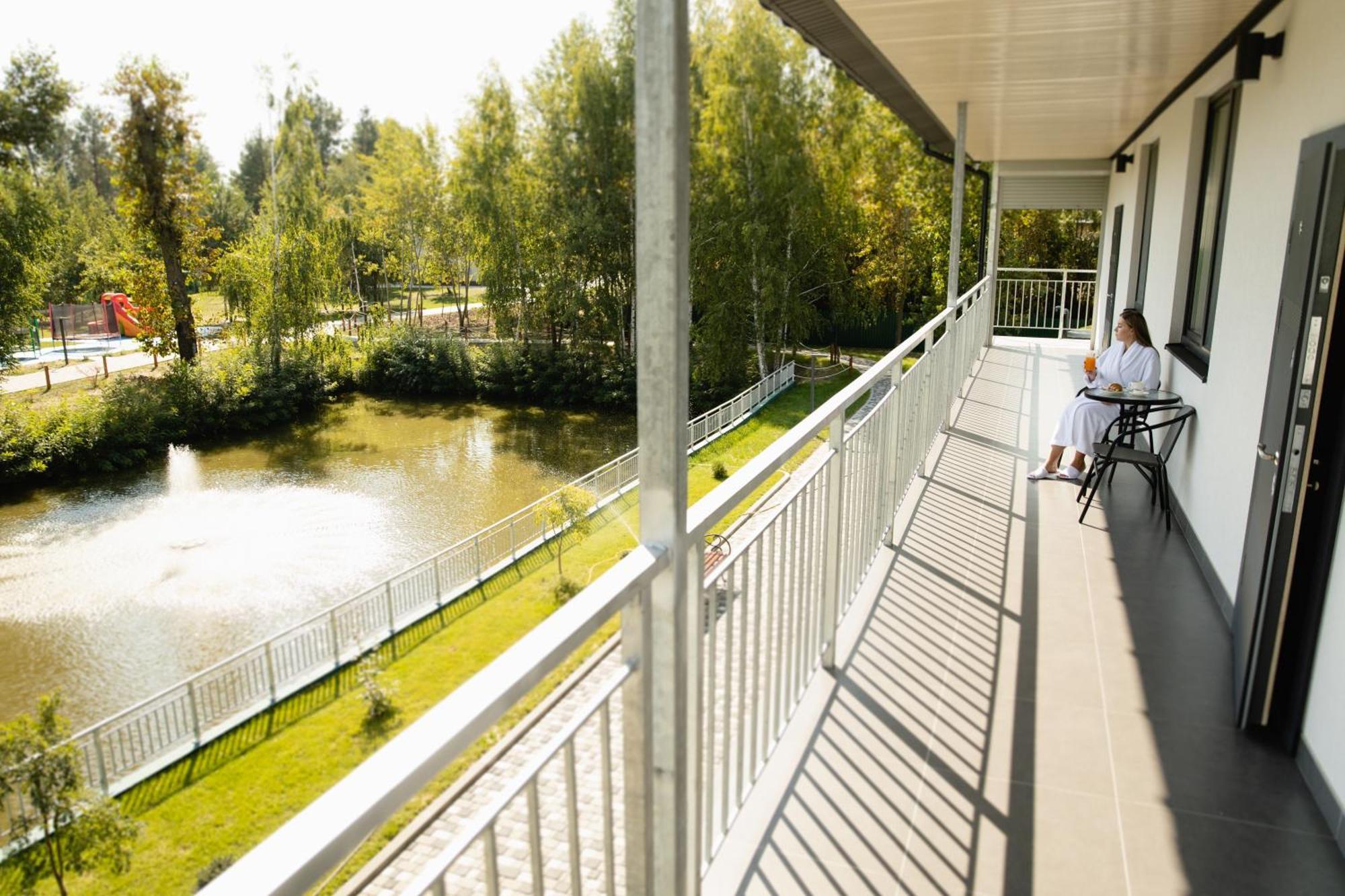 Nicolas Resort Club Kiev Exterior foto